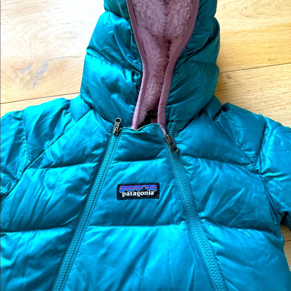 Patagonia Kids Teal Puffer Jacket with Pink Lining